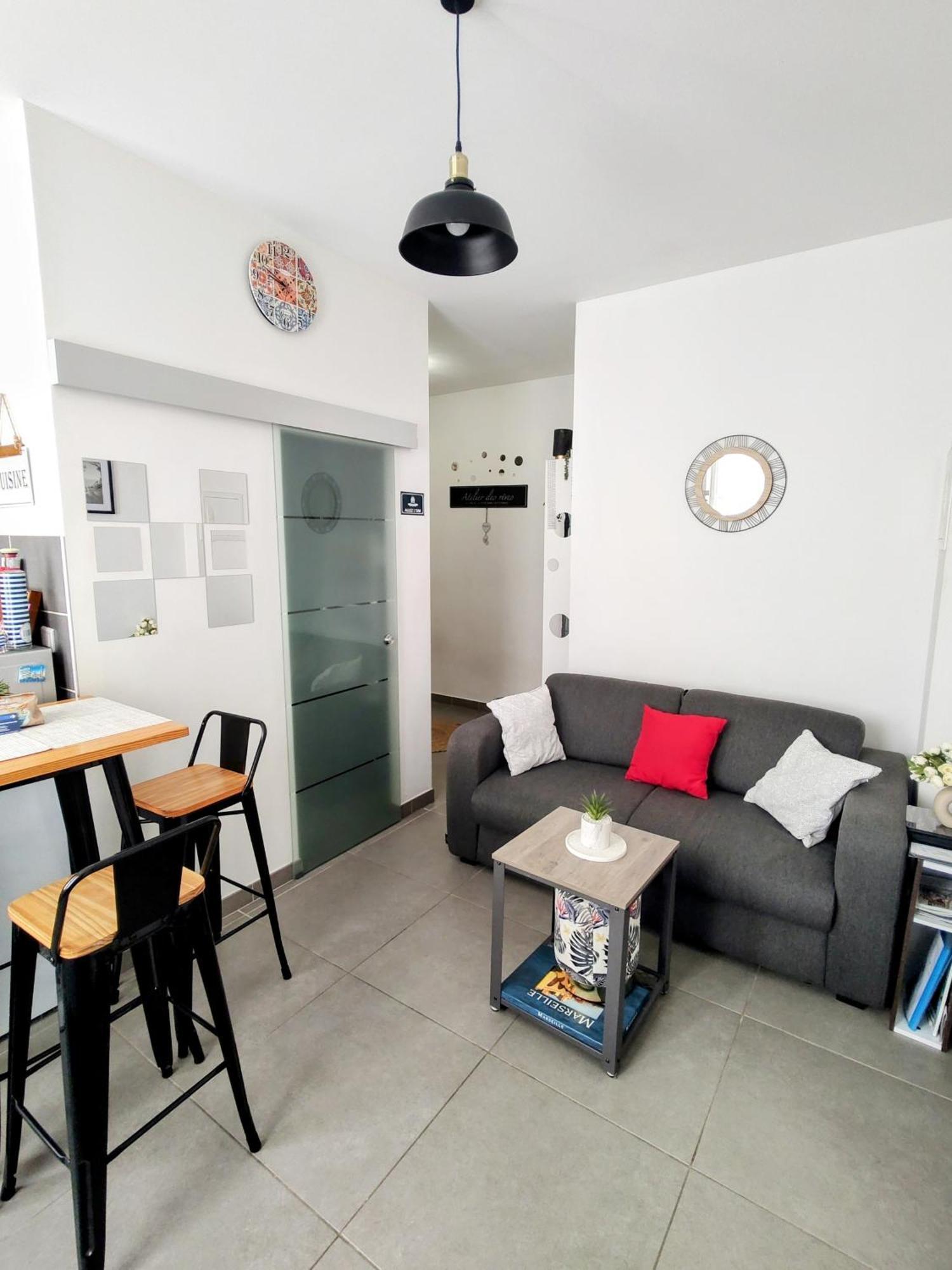 Studio Coin Nuit, Entre Plage Et Centre Marseilles Exterior foto